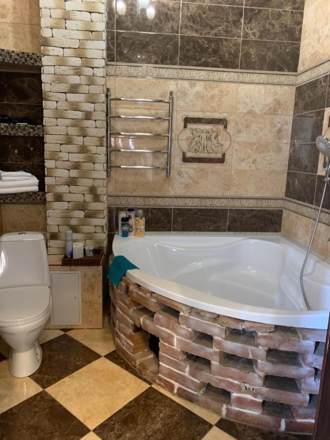 Apartment In Sacyjalistycnaja 39 Grodno Luaran gambar