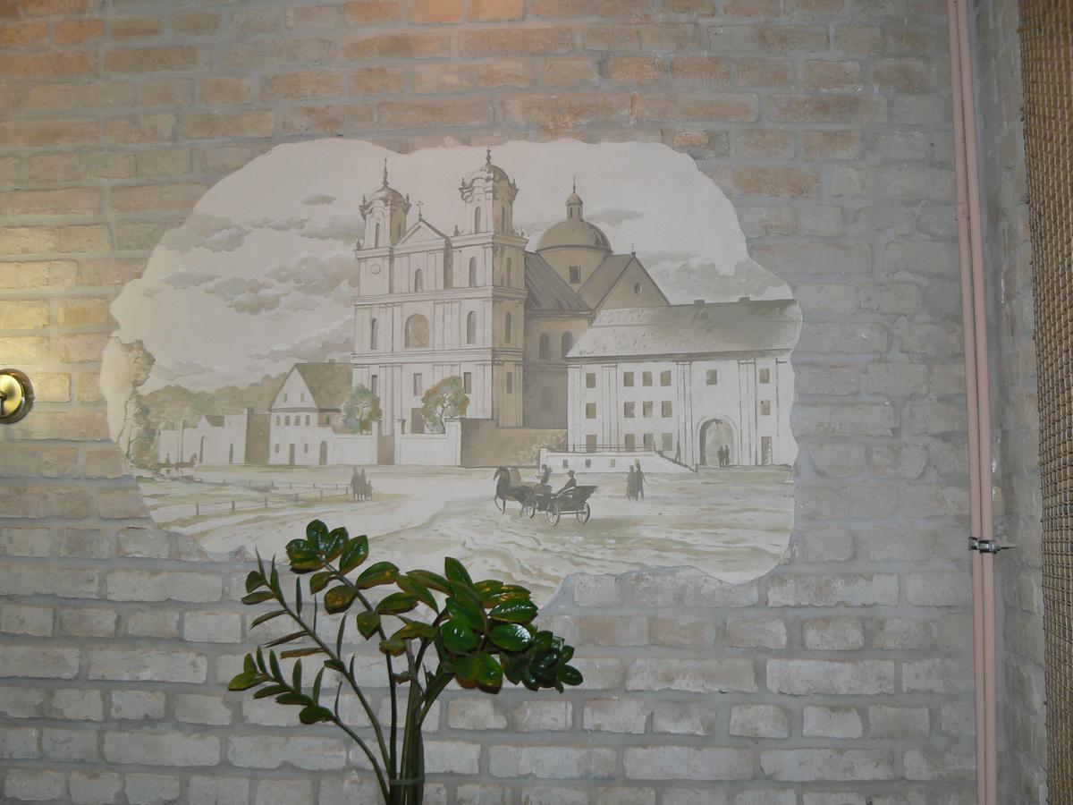 Apartment In Sacyjalistycnaja 39 Grodno Luaran gambar