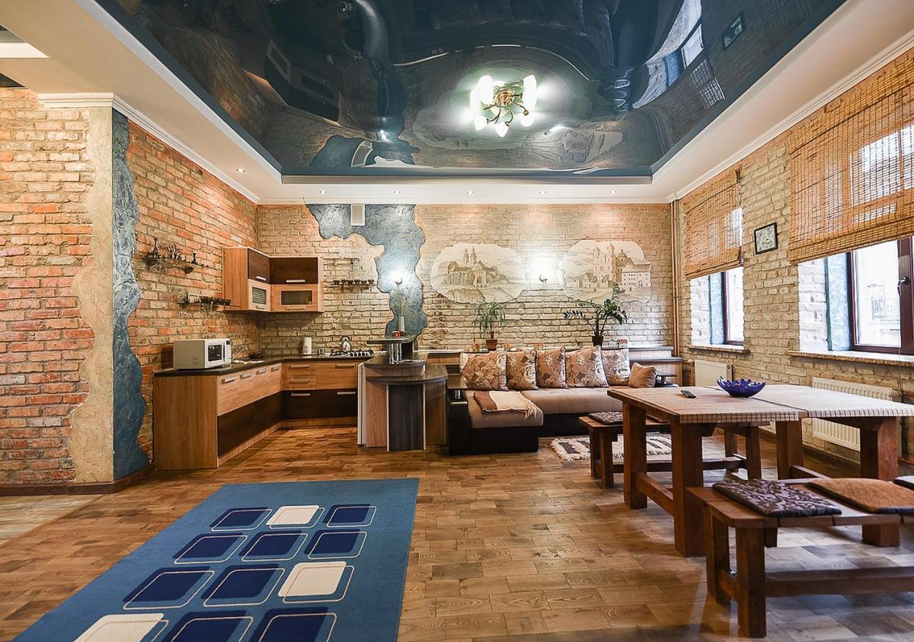 Apartment In Sacyjalistycnaja 39 Grodno Luaran gambar